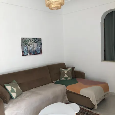 Semesterbostad Casa Jalena